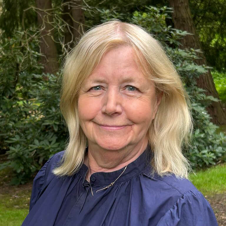 Carin Granlund carin@pollinerasverige.se 070-848 91 33